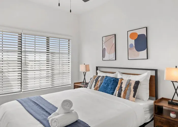 Cozysuites At Apartment Chandler