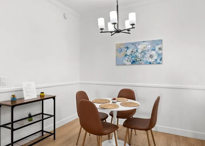 Cozysuites At *