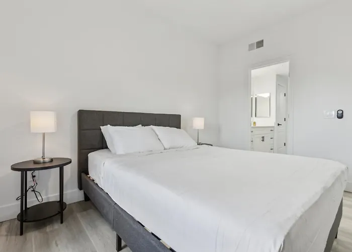 Cozysuites At *