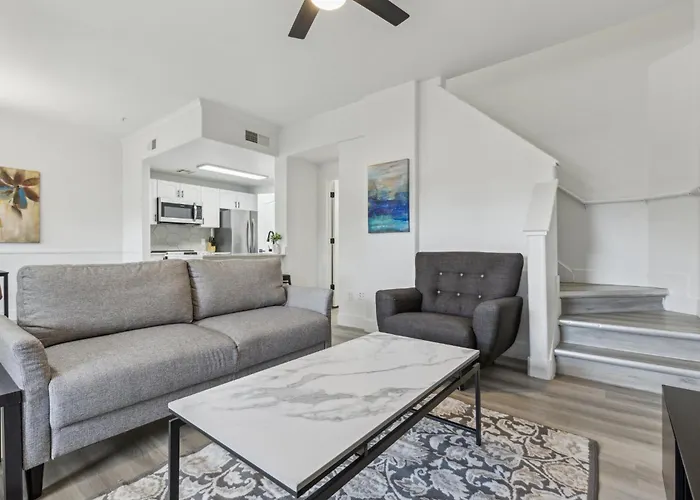 Apartment Cozysuites At Chandler
