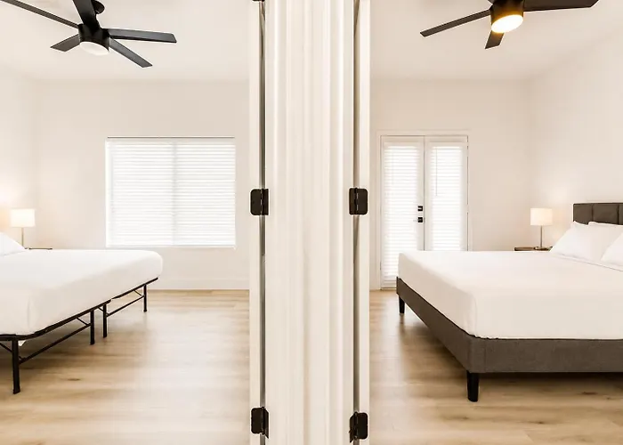Cozysuites At * Chandler